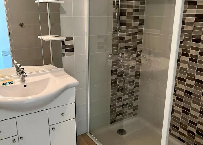 Secanto Belle Individuelle Avec Grand Jardin Rochelongue Cap D'agde Villa