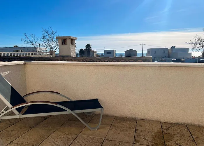 Secanto Belle Individuelle Avec Grand Jardin Rochelongue Cap D'agde Villa Agde